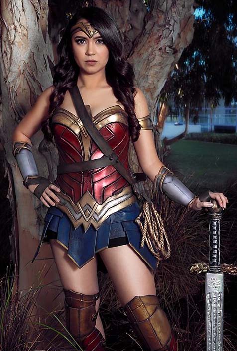 wonder woman cosplay by fans